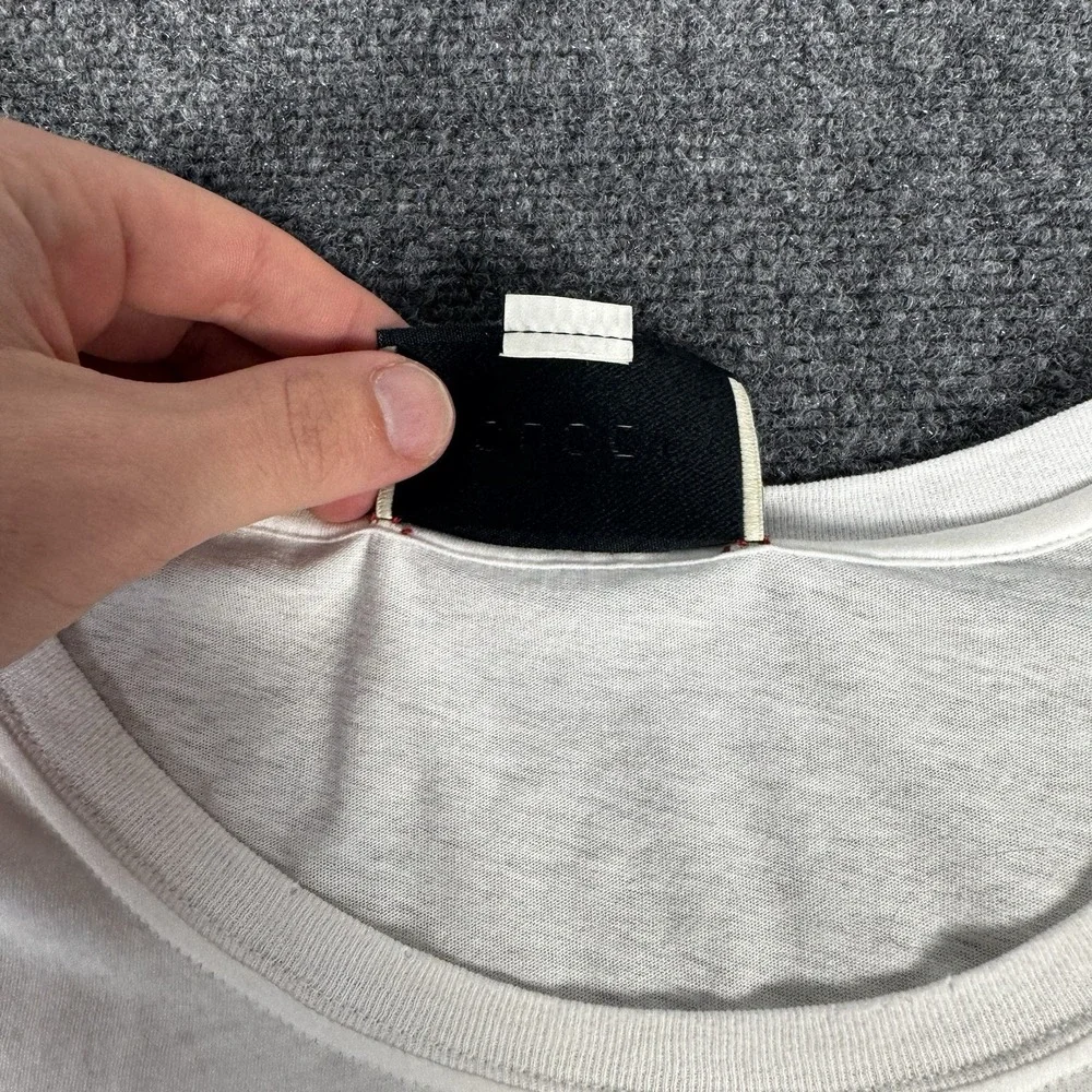 Authentic GUCCI Men's Oversized Washed T-Shirt White Vintage Logo Size Small S